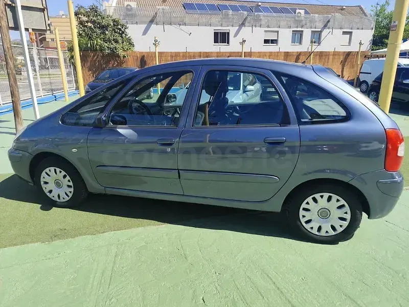 Usado Citroën Xsara Picasso 92 CV (67 kW) 2007 Gris / plata Monovolumen