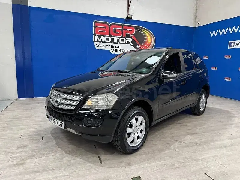 Usado Mercedes ML320 224 CV (164 kW) 2008 Negro SUV
