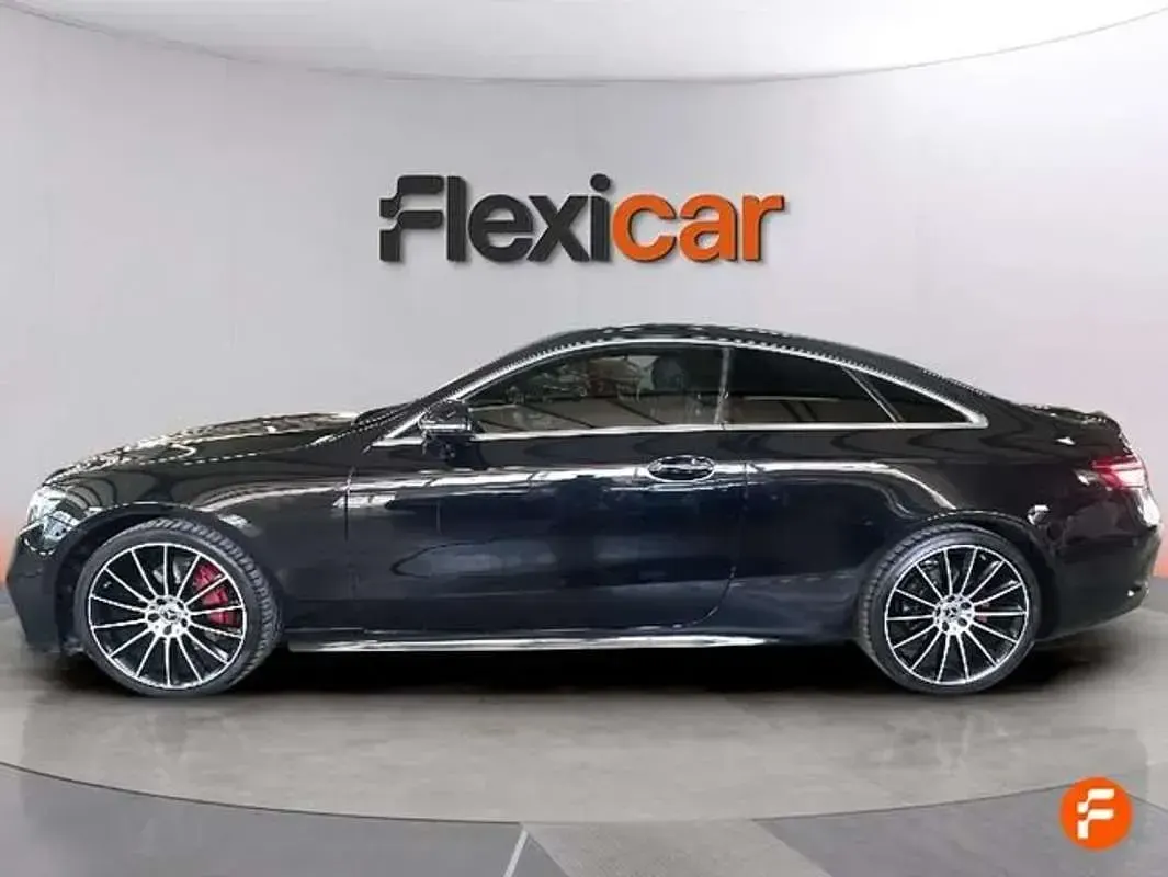 Usado Mercedes E220 194 CV (142 kW) 2019 Negro Coupe