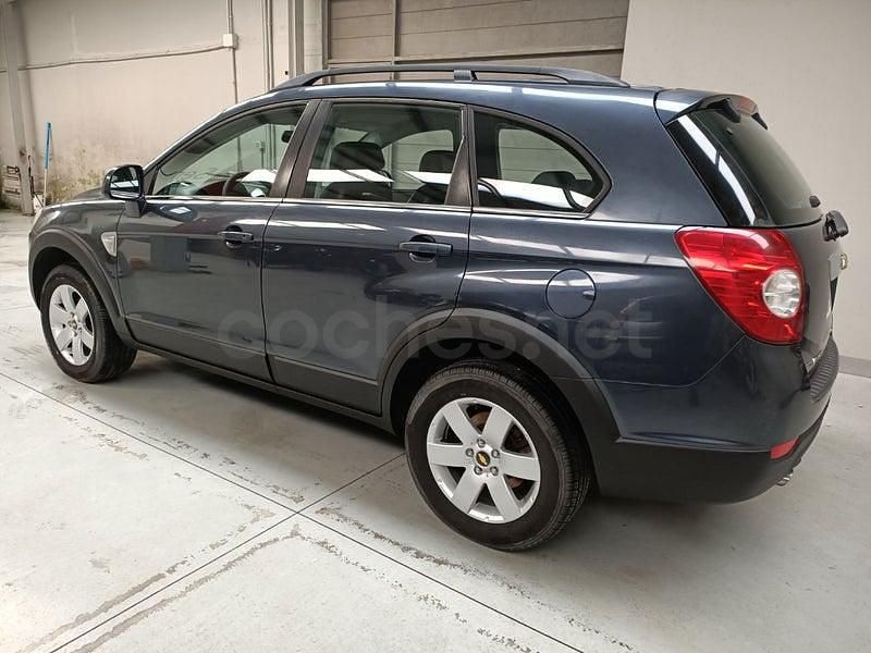 Usado Chevrolet Captiva LT 150 CV (110 kW) 2007 Azul SUV