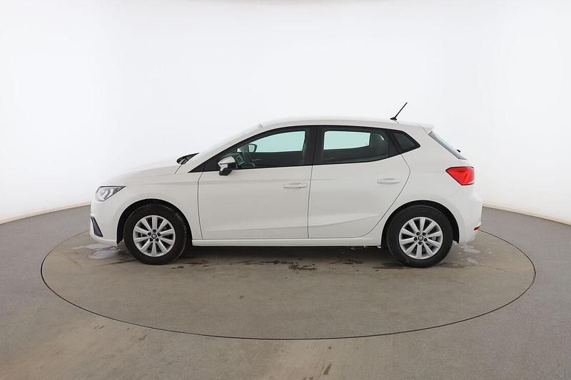 Usado Seat Ibiza Style 75 CV (55 kW) 2018 Blanco Utilitario