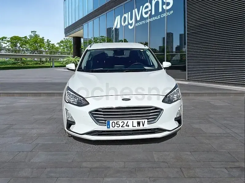 Usado Ford Focus Trend 120 CV (88 kW) 2022 Blanco Familiar