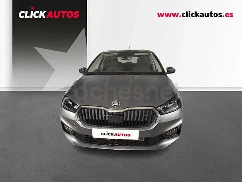 Usado Skoda Fabia Selection 115 CV (84 kW) 2025 Gris / plata Utilitario