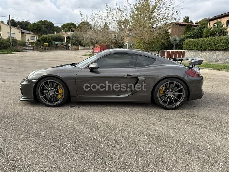 Usado Porsche Cayman GT4 385 CV (283 kW) 2015 Gris / plata Coupe