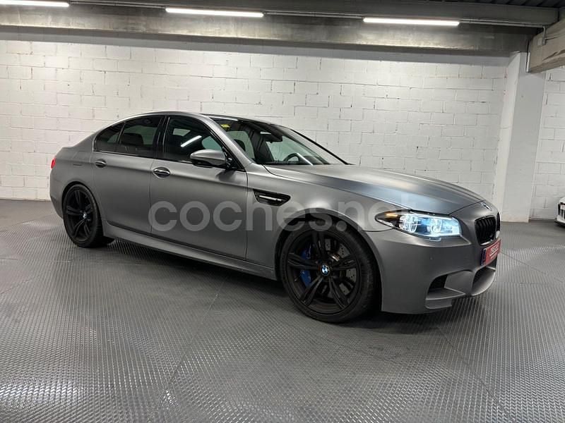Usado BMW M5 Shadowline 560 CV (411 kW) 2015 Gris / plata Berlina