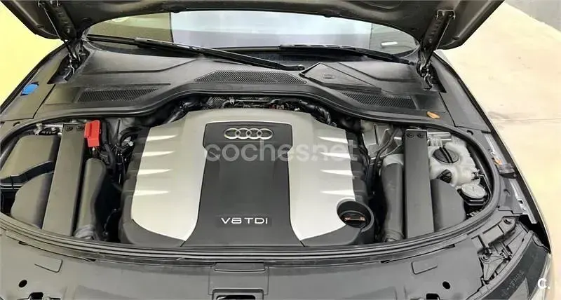 Usado Audi A8 350 CV (257 kW) 2012 Gris / plata Berlina