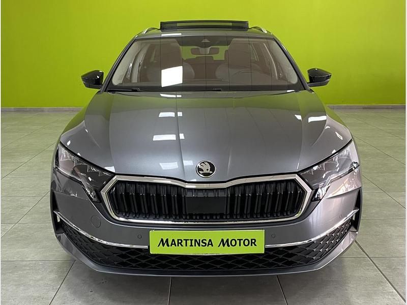 Usado Skoda Octavia 150 CV (110 kW) 2025 Gris Familiar