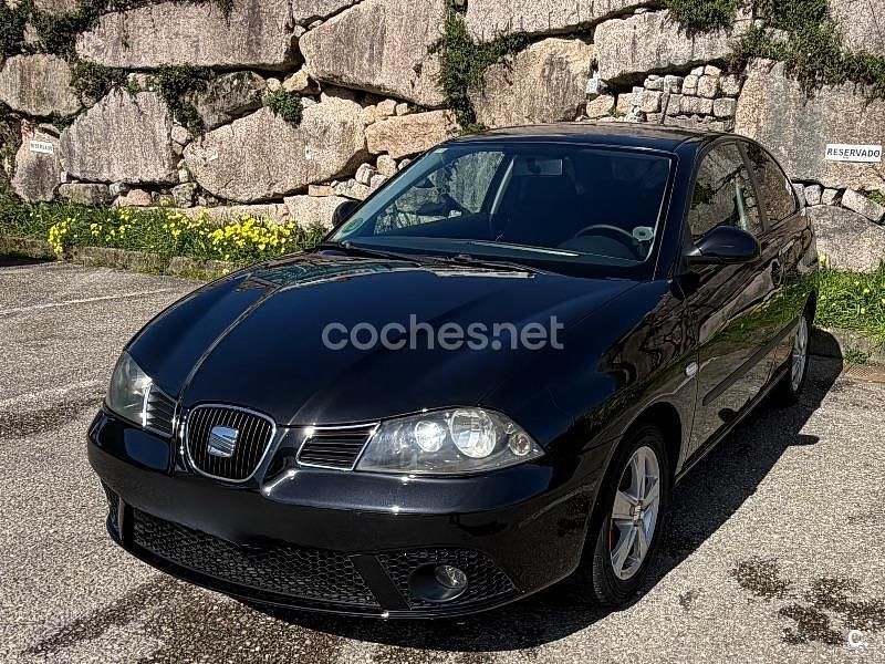 Usado Seat Ibiza Sport 105 CV (77 kW) 2007 Negro Utilitario