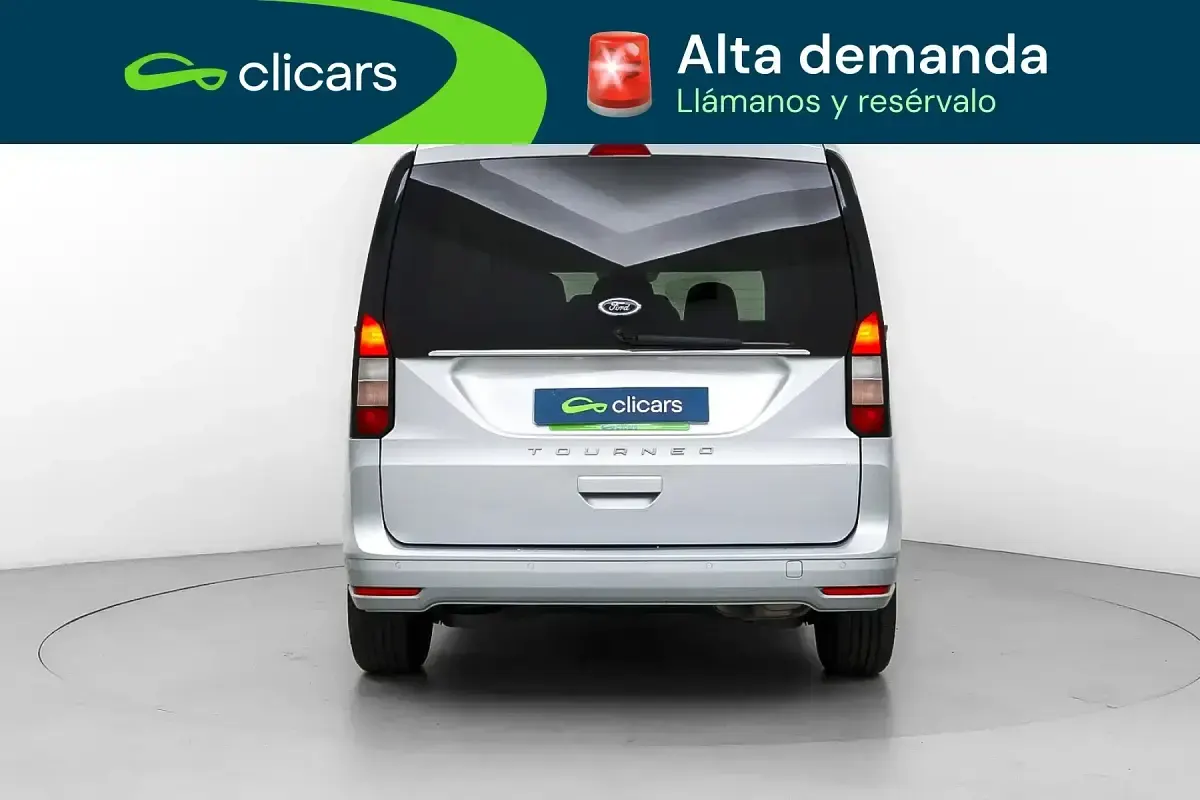Usado Ford Tourneo Connect Titanium 114 CV (83 kW) 2022 Gris / plata Monovolumen