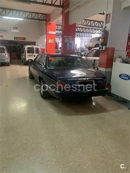 Usado Jaguar XJ Sovereign 245 CV (180 kW) 1996 Azul Berlina