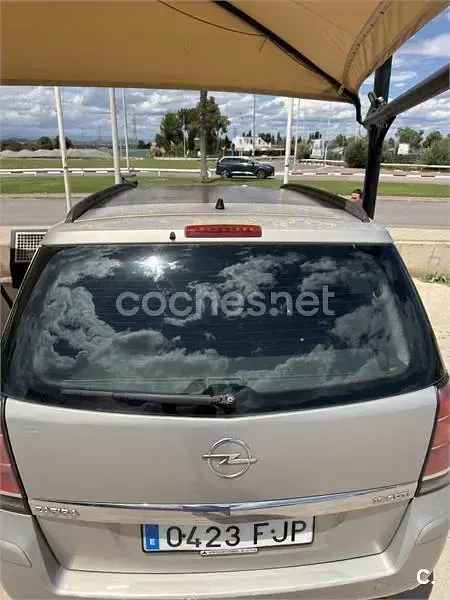 Używany Opel Zafira Cosmo 120 KM (88 kW) 2006 Szary Minivan