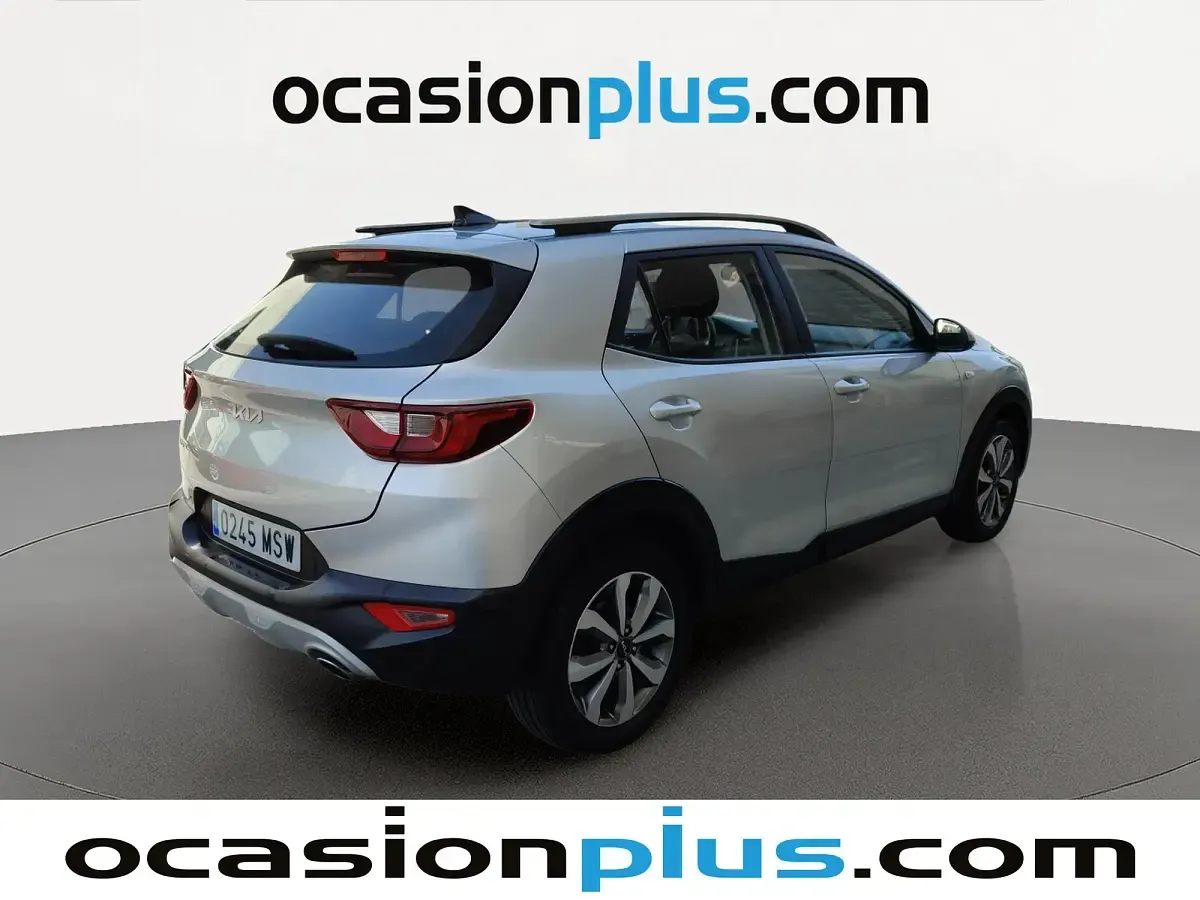 Usado Kia Stonic 101 CV (74 kW) 2024 Blanco SUV