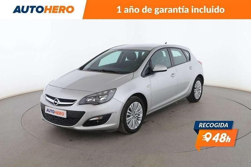 Gris Usado 2015 Opel Astra Selective Utilitario | 8799 € (Precio justo) - Imagen 1/3