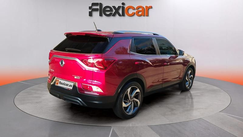 Usado Ssangyong (KGM) Korando 149 CV (109 kW) 2024 Granate SUV