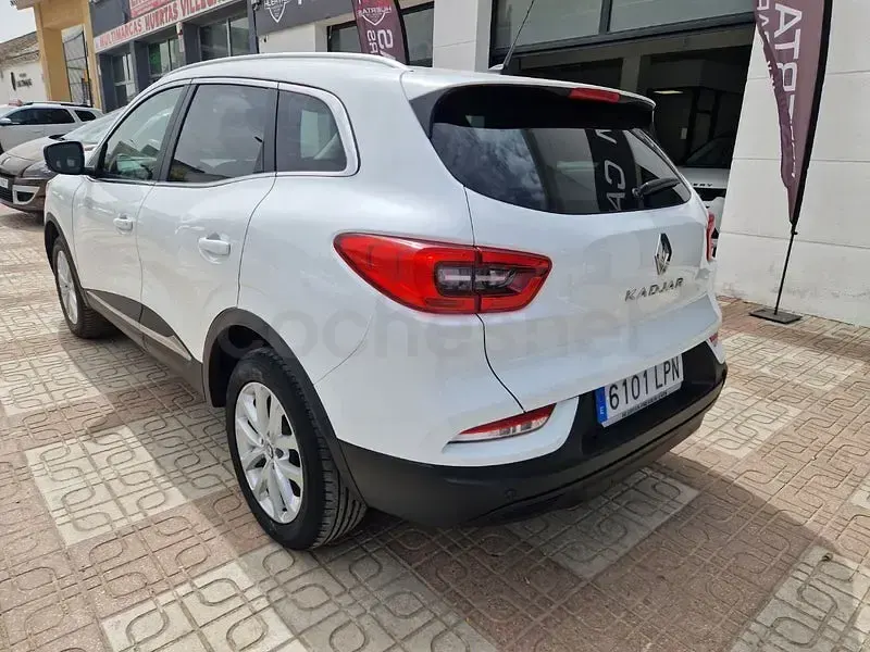 Usado Renault Kadjar LIMITED 115 CV (84 kW) 2021 Blanco SUV