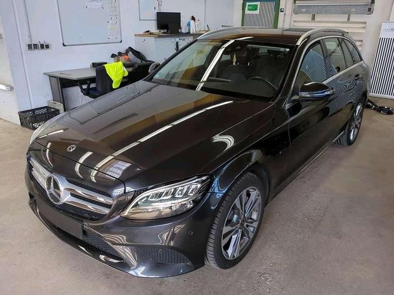 Negro Usado 2021 Mercedes C300e Familiar | 27.850 € - Imagen 1/4
