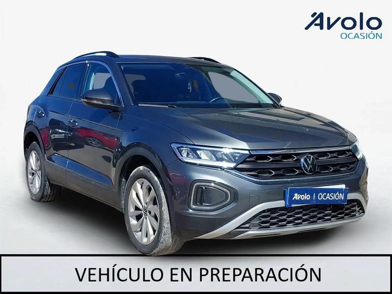 Usado VW T-Roc Life 150 CV (110 kW) 2023 SUV