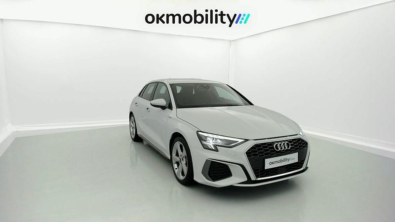 Usado Audi A3 Sportback e-tron S-Line 150 CV (110 kW) 2024 Gletscherweiss metallic Utilitario