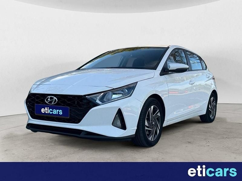 Blanco Usado 2022 Hyundai i20 Berlina | 15.950 € (Precio justo) - Imagen 1/4