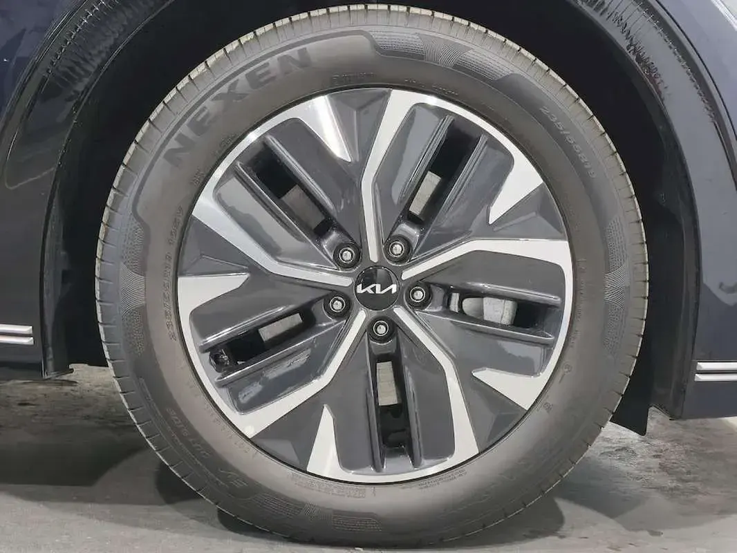 Usado Kia EV6 Air 125 kW (170 CV) 2023 Azul SUV