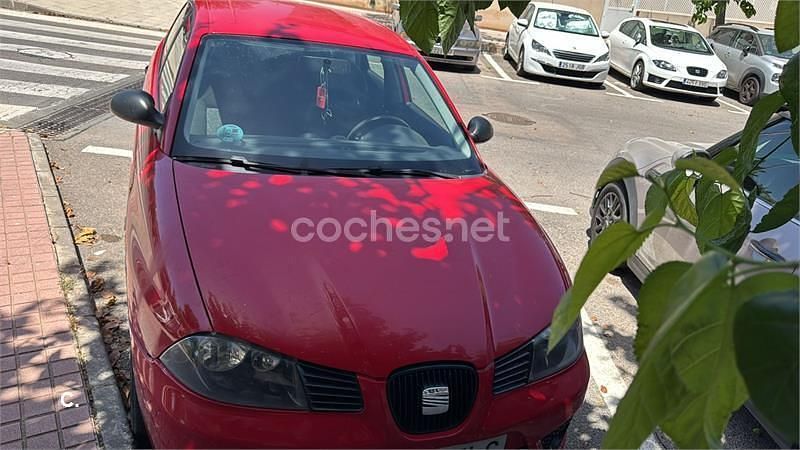 Rojo Usado 2007 Seat Ibiza Reference Berlina | 3000 € (Precio justo) - Imagen 1/2