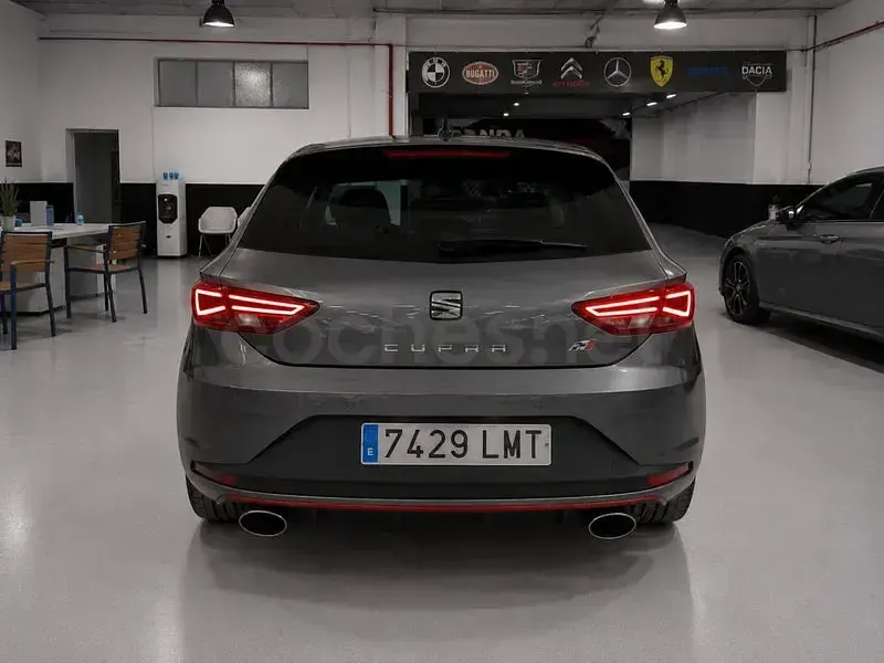 Usado Seat Leon CUPRA 280 CV (205 kW) 2014 Gris / plata Berlina