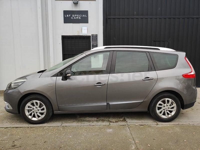 Usado Renault Grand Scénic III LIMITED 130 CV (95 kW) 2014 Gris / plata Monovolumen