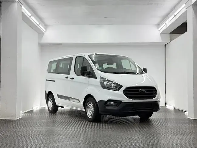 Usado Ford Transit Custom 105 CV (77 kW) 2021 Blanco Familiar