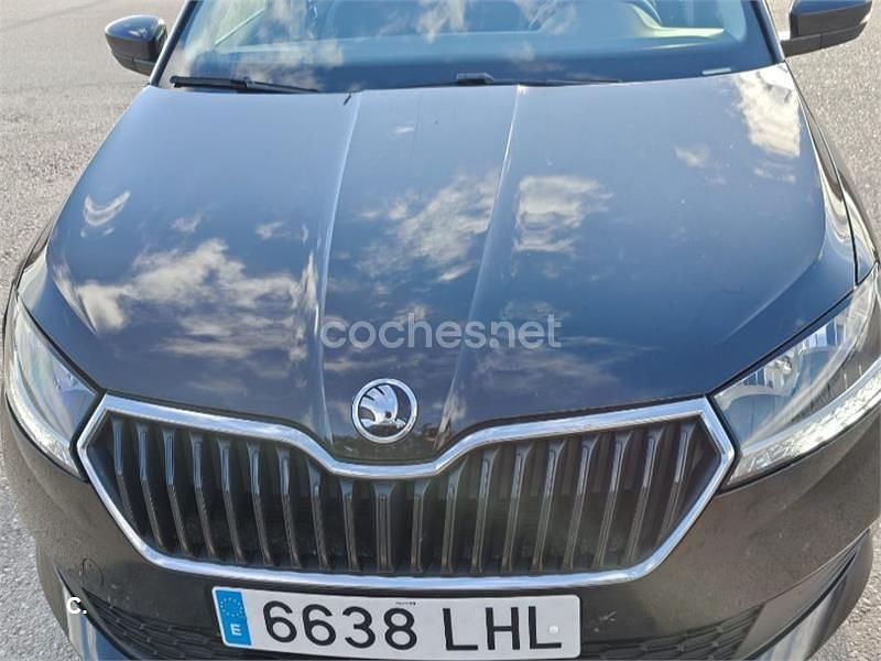 Usado Skoda Fabia Ambition 95 CV (69 kW) 2020 Negro Berlina