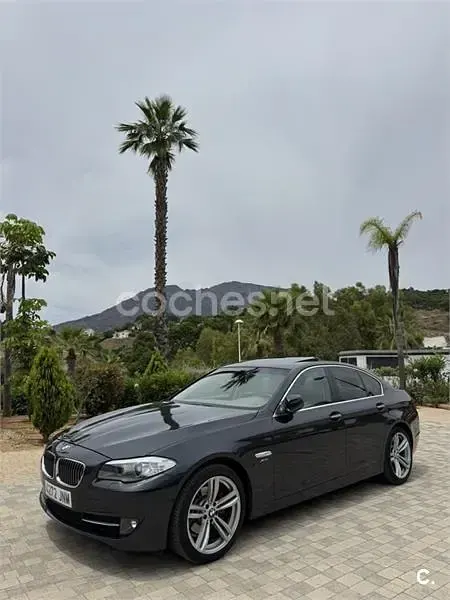 Usado BMW 520 Comfort Edition 184 CV (135 kW) 2012 Gris / plata Berlina