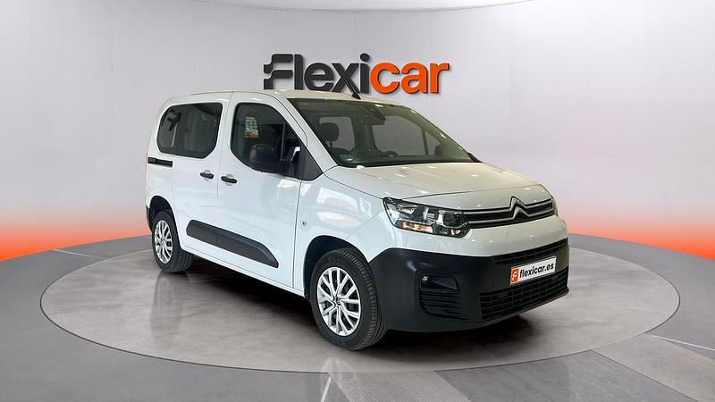 Usado Citroën Berlingo Feel 102 CV (75 kW) 2023 Blanco Monovolumen