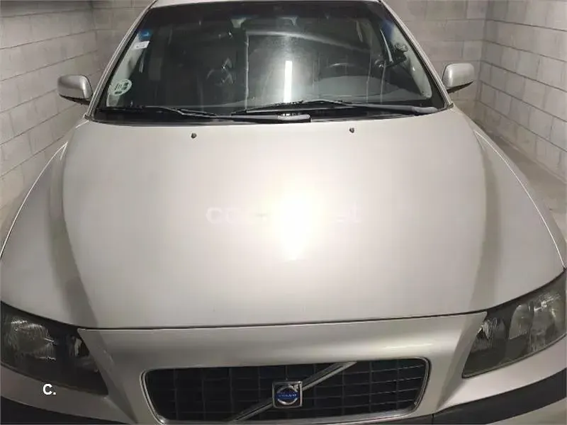 Usado Volvo S60 170 CV (125 kW) 2004 Gris / plata Berlina