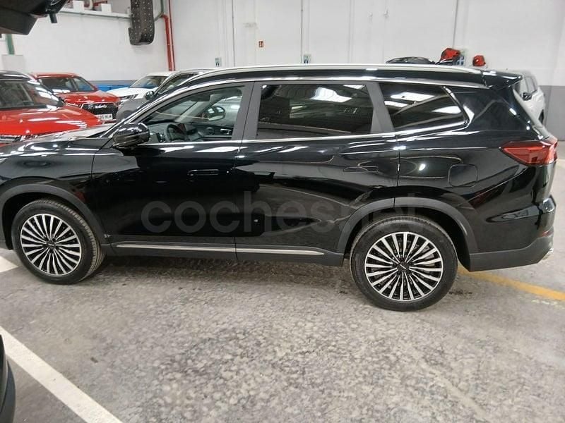 Usado Ebro s800 Luxury 147 CV (108 kW) 2025 Negro SUV