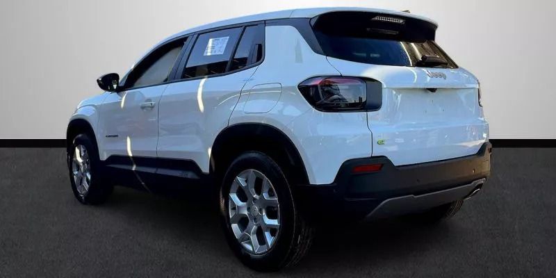 Usado Jeep Avenger Longitude 101 CV (74 kW) 2023 Rojo SUV