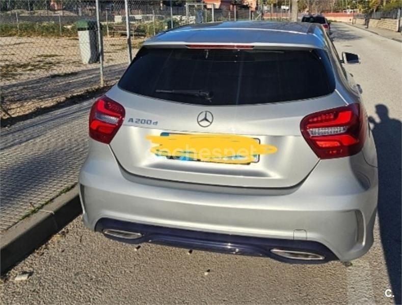 Usado Mercedes A200 AMG line 136 CV (100 kW) 2017 Gris / plata Berlina