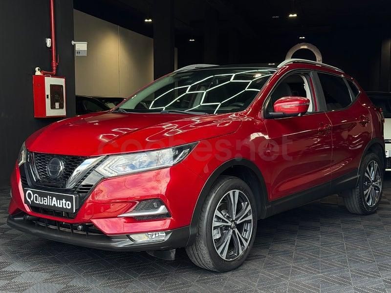 Usado Nissan Qashqai Visia 115 CV (84 kW) 2019 Granate SUV
