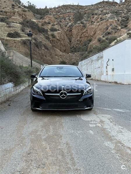 Usado Mercedes CLA200 150 CV (110 kW) 2019 Negro Berlina