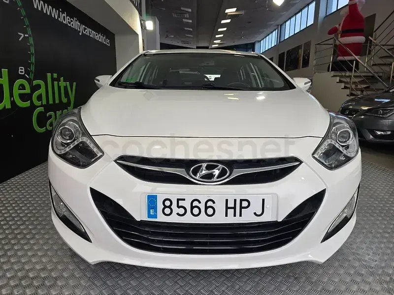 Usado Hyundai i40 135 CV (99 kW) 2013 Blanco Berlina