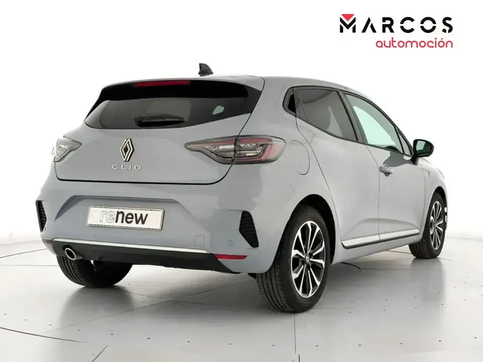 Usado Renault Clio Techno 100 CV (73 kW) 2025 Utilitario