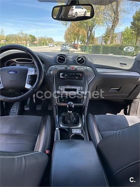 Usado Ford Mondeo Titanium X 140 CV (102 kW) 2009 Azul Berlina