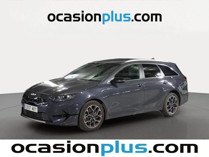 Gris Usado 2025 Kia Ceed Style Familiar | 21.355 € (Buen precio) - Imagen 1/4