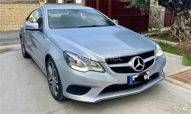 Usado Mercedes E220 170 CV (125 kW) 2014 Gris / plata Coupe