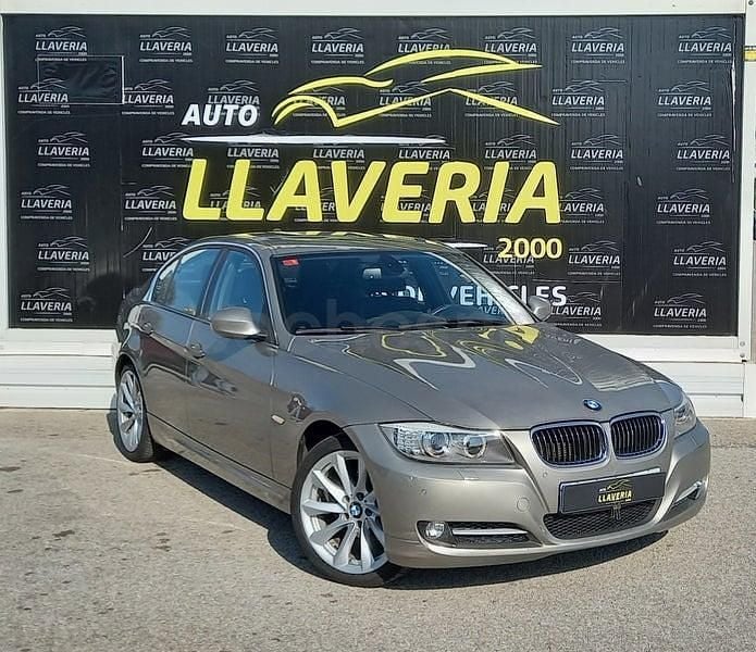 Käytetty BMW 318 143 HP (105 kW) 2011 Peessi Sedan