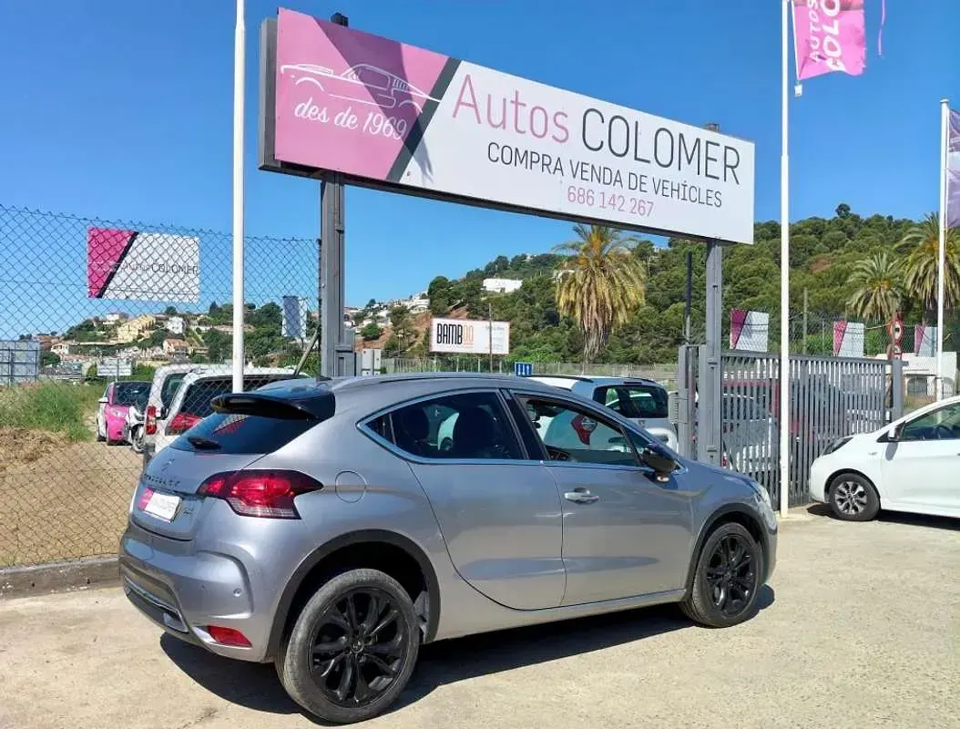 Usado DS Automobiles DS4 Crossback 165 CV (121 kW) 2018 Gris SUV