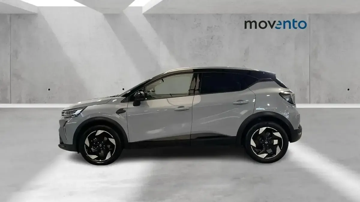Usado Renault Captur Techno 100 CV (73 kW) 2025 Gris SUV