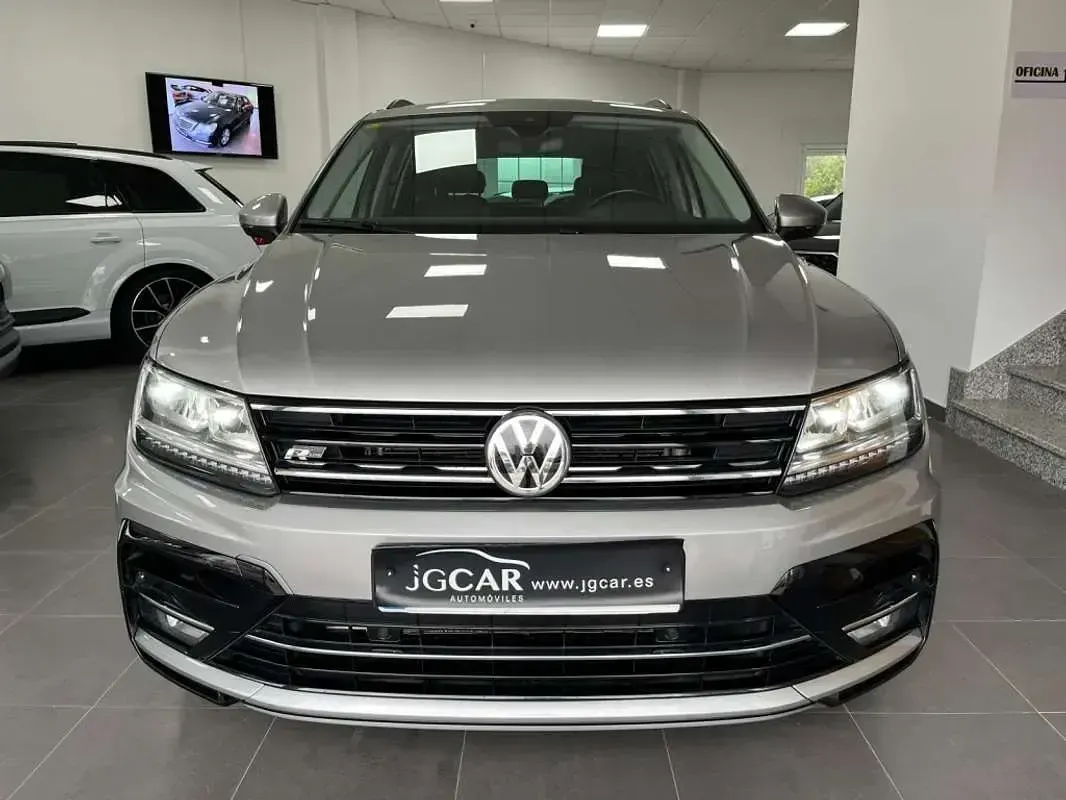 Usado VW Tiguan R-line 150 CV (110 kW) 2020 Beige SUV