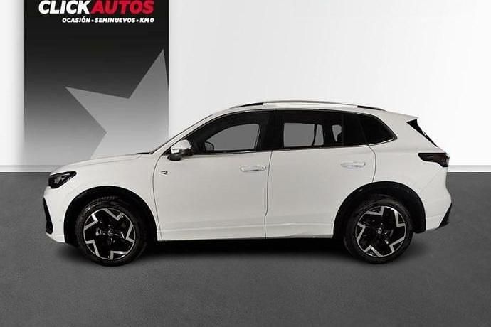 Usado VW Tiguan R-line 150 CV (110 kW) 2024 SUV