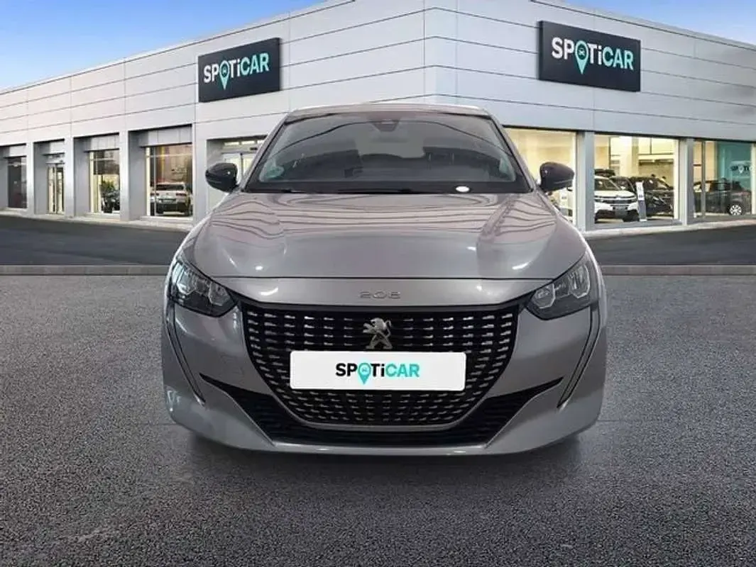 Usado Peugeot 208 Allure 102 CV (75 kW) 2023 Gris Utilitario