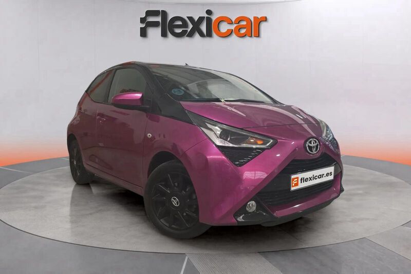 Violeta Usado 2018 Toyota Aygo X-cite Utilitario | 11.390 € (Precio justo) - Imagen 1/4
