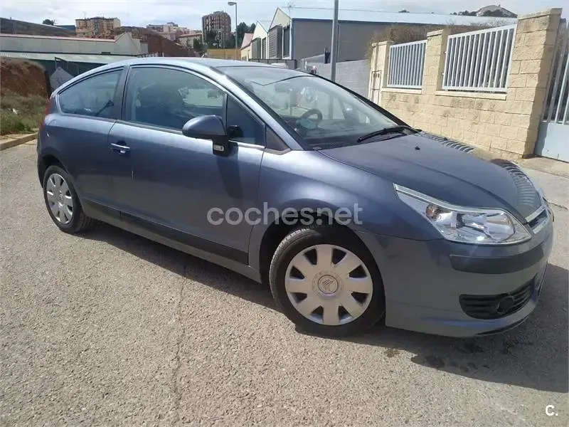 Usado Citroën C4 90 CV (66 kW) 2007 Gris / plata Berlina
